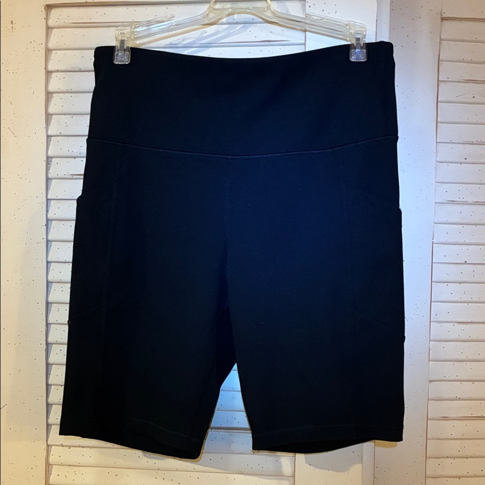 Women's Black bike / exercise shorts by Balance Collection size 10 ladies